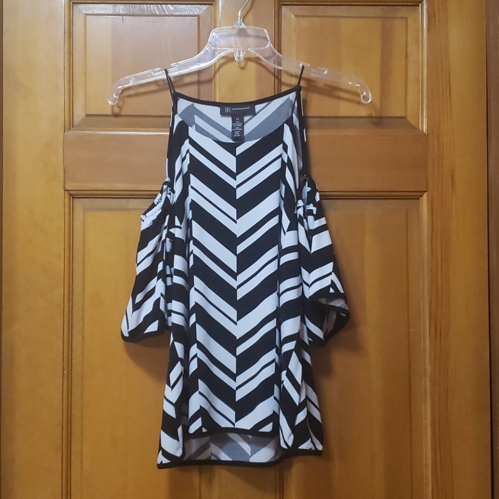 INC Cold Shoulder Black/White Top XS Women's GUC